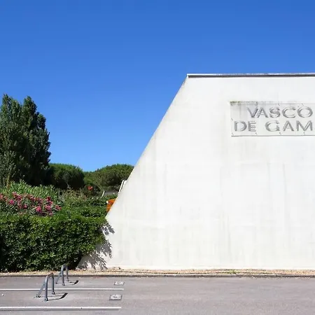 Lägenhet Chez Alexandra - Elegant Avec Parking A Proximite Des Plages